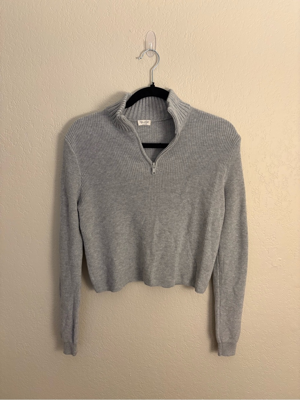 Brandy Melville John Galt Cropped Quarter Zip